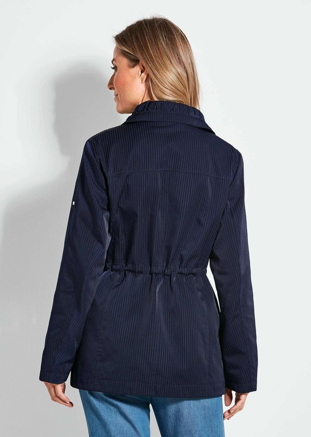 GOLDNER Blouson »Kurzgröße Longjacke aus fein strukturierter Ware« modisches, gestreiftes Innenfutter