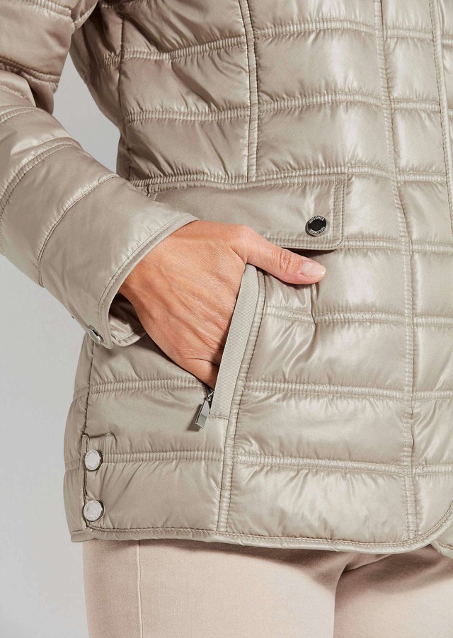 GOLDNER Steppjacke »Leichte Steppjacke mit vielen Details« mit Ripsbändern an den Taschen