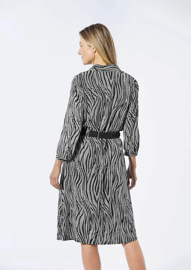 GOLDNER Sommerkleid »Kurzgröße Blusenkleid mit Hemdkragen« Eingrifftaschen mit Knopfleiste