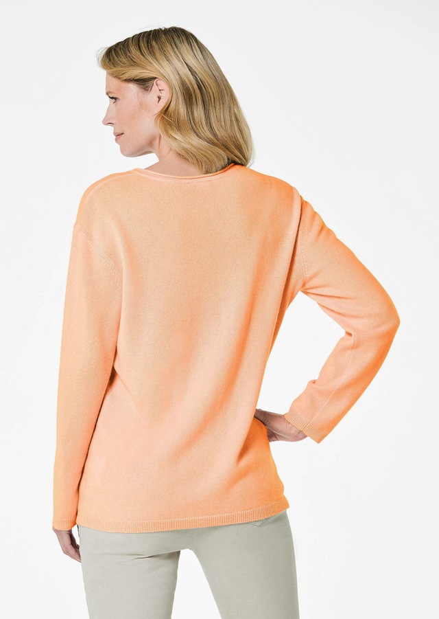 GOLDNER Strickpullover »Kurzgröße Basicpullover mit V-Ausschnitt« Aufwendig in Form gestrickt