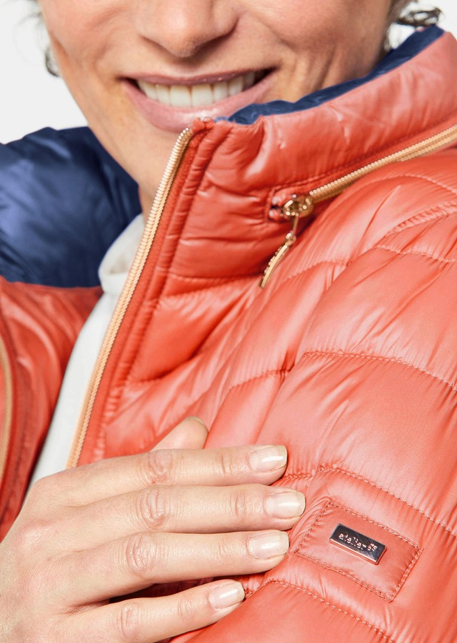 GOLDNER Steppjacke »Kurzgröße Leichte Steppjacke in knitterarmer Ware« Leichte Wattierung mit Diagonalstepp