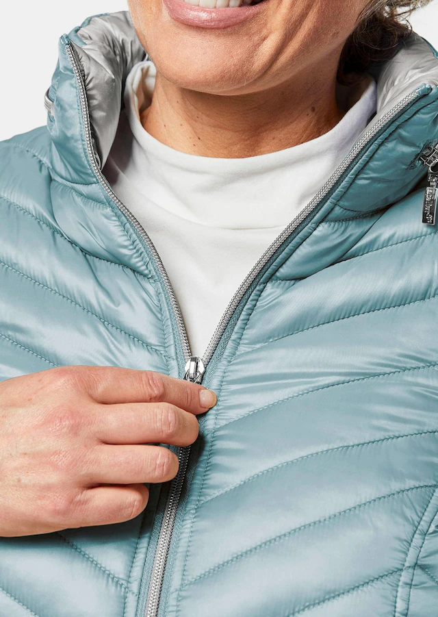 GOLDNER Steppjacke »Kurzgröße Leichte Steppjacke in knitterarmer Ware« Leichte Wattierung mit Diagonalstepp