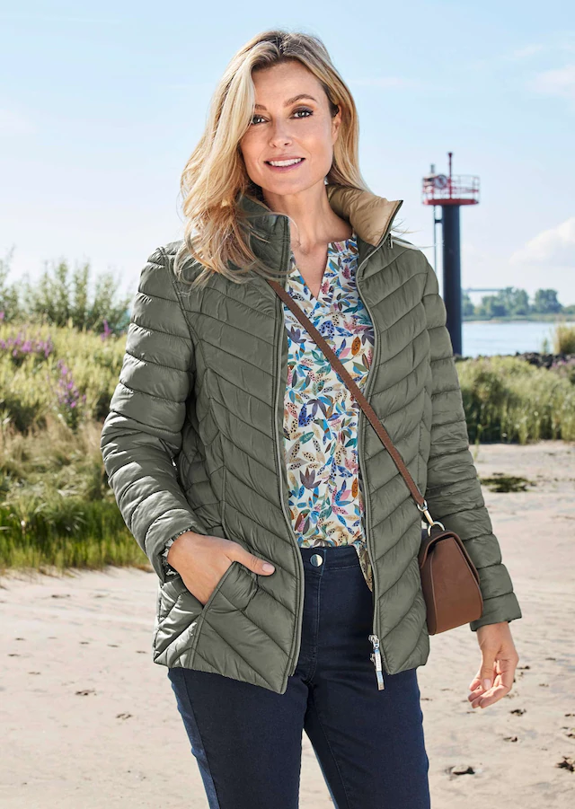 GOLDNER Steppjacke »Kurzgröße Leichte Steppjacke in knitterarmer Ware« Leichte Wattierung mit Diagonalstepp