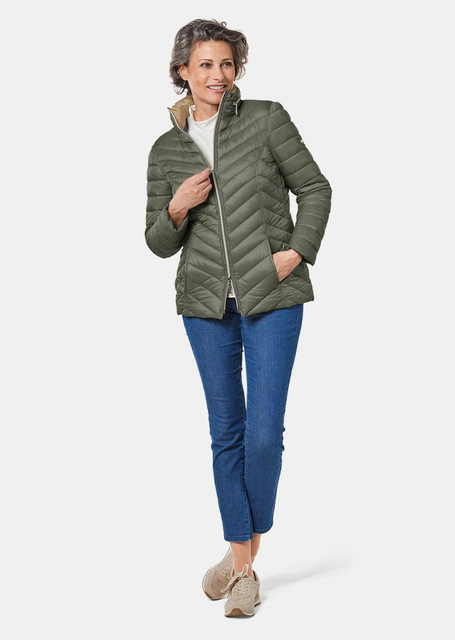 GOLDNER Steppjacke »Kurzgröße Leichte Steppjacke in knitterarmer Ware« Leichte Wattierung mit Diagonalstepp
