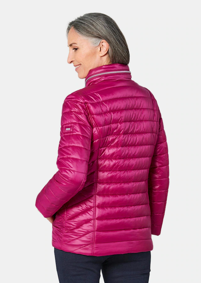 GOLDNER Steppjacke »Kurzgröße Leichte Steppjacke in knitterarmer Ware« Leichte Wattierung mit Diagonalstepp