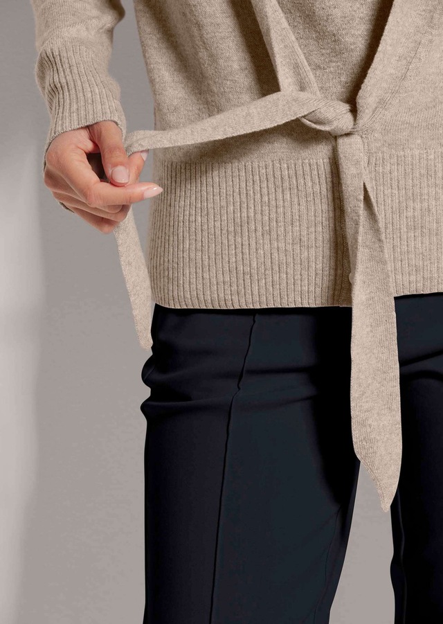 MADELEINE Strickjacke »Strickjacke Kaschmirstrickjacke mit V-Ausschnitt«