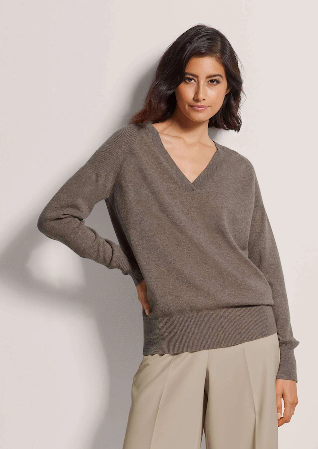 MADELEINE Longpullover »Pullover Kaschmirpullover mit V-Ausschnitt« Edles Maschenbild