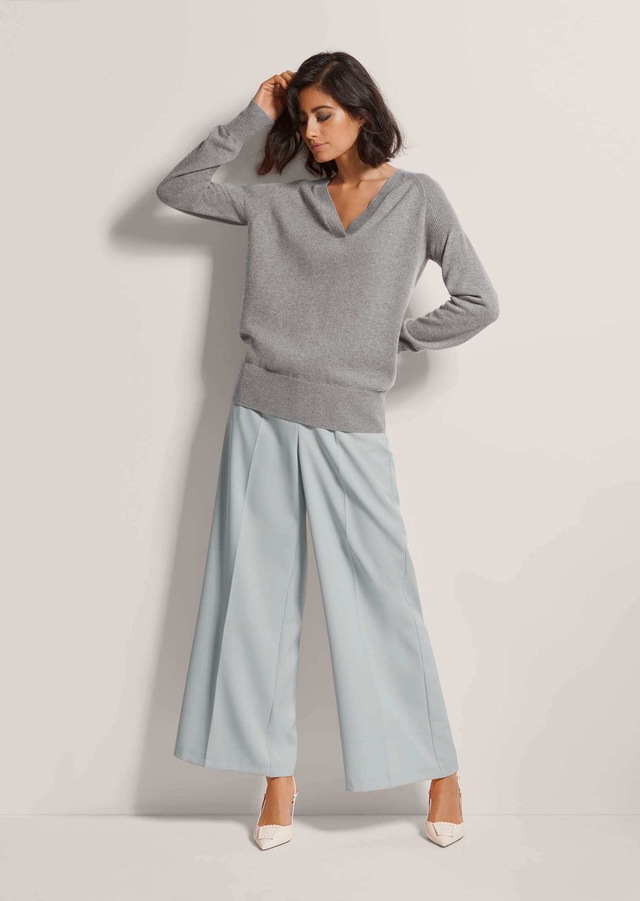 MADELEINE Longpullover »Pullover Kaschmirpullover mit V-Ausschnitt« Edles Maschenbild