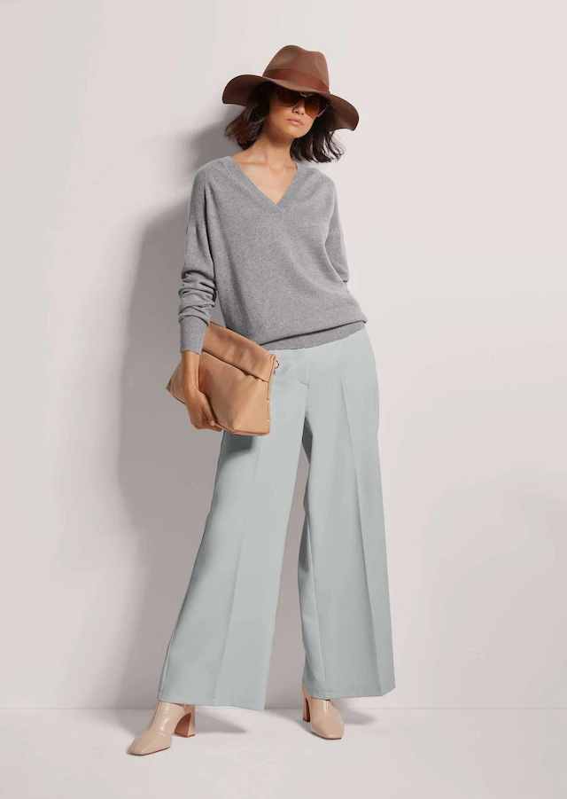MADELEINE Longpullover »Pullover Kaschmirpullover mit V-Ausschnitt« Edles Maschenbild