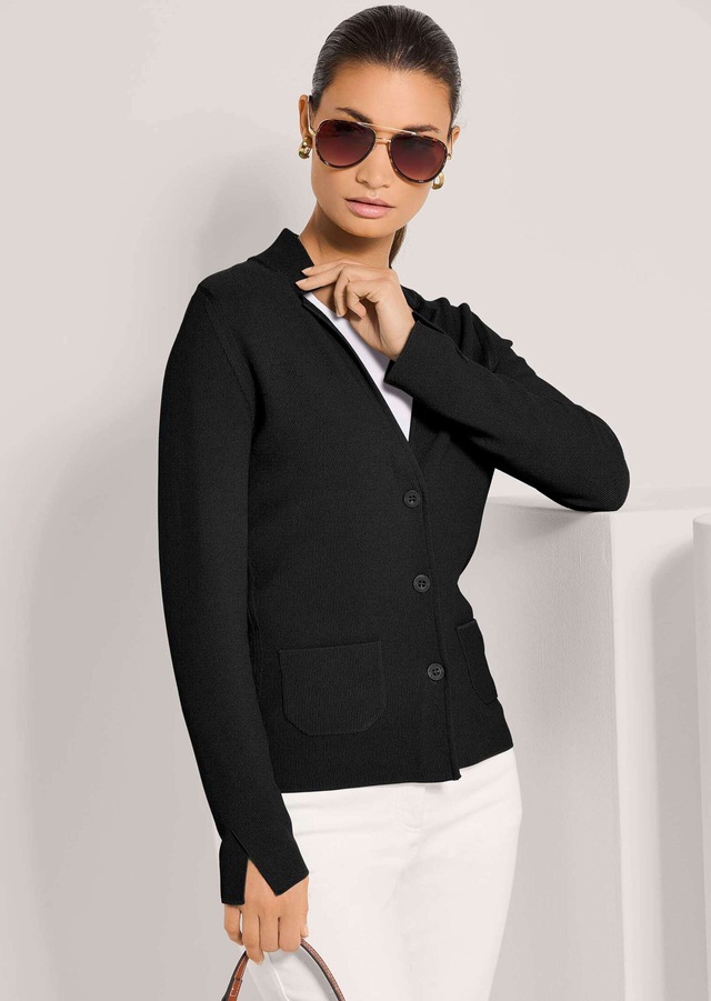 MADELEINE Strickjacke »Strickblazer Sportiver Blazer mit Stehkragen« modische Schlitze am Armabschluß
