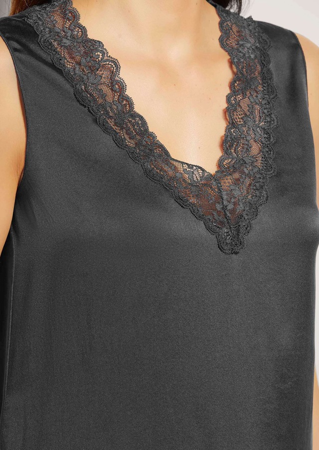 MADELEINE Trägertop »Top Lingerie-Top aus Seidensatin« edle Spitze am Ausschnitt