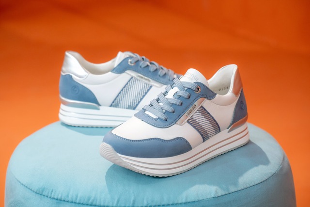 Remonte Plateausneaker Halbschuh, Schnürschuh mit Metallicdetails und Softfußbett
