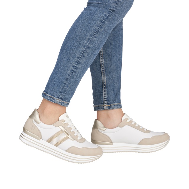 Remonte Plateausneaker Halbschuh, Schnürschuh mit Metallicdetails und Softfußbett
