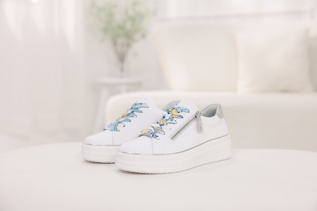 Remonte Plateausneaker Freizeitschuh, Halbschuh, Schnürer mit Wechselfußbett