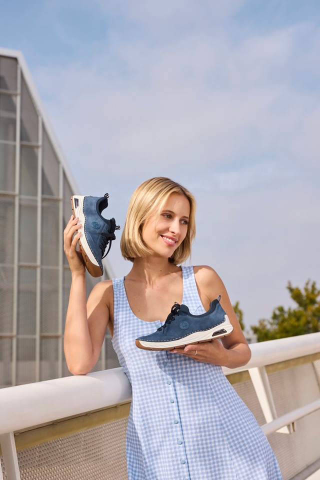 Rieker Slip-On Sneaker Schlupfschuh, Freizeitsneaker, Halbschuh mit elastischem Einstieg
