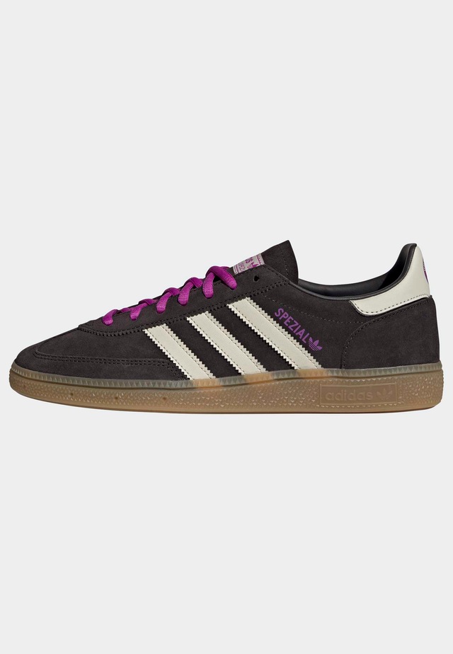 adidas Performance Sneaker »HANDBALL SPEZIAL« Deutschland, Spanien, Italien, Argentinien, Japan, Jamaika, Mexiko, WM 2026 Edition (Länderschuhe)