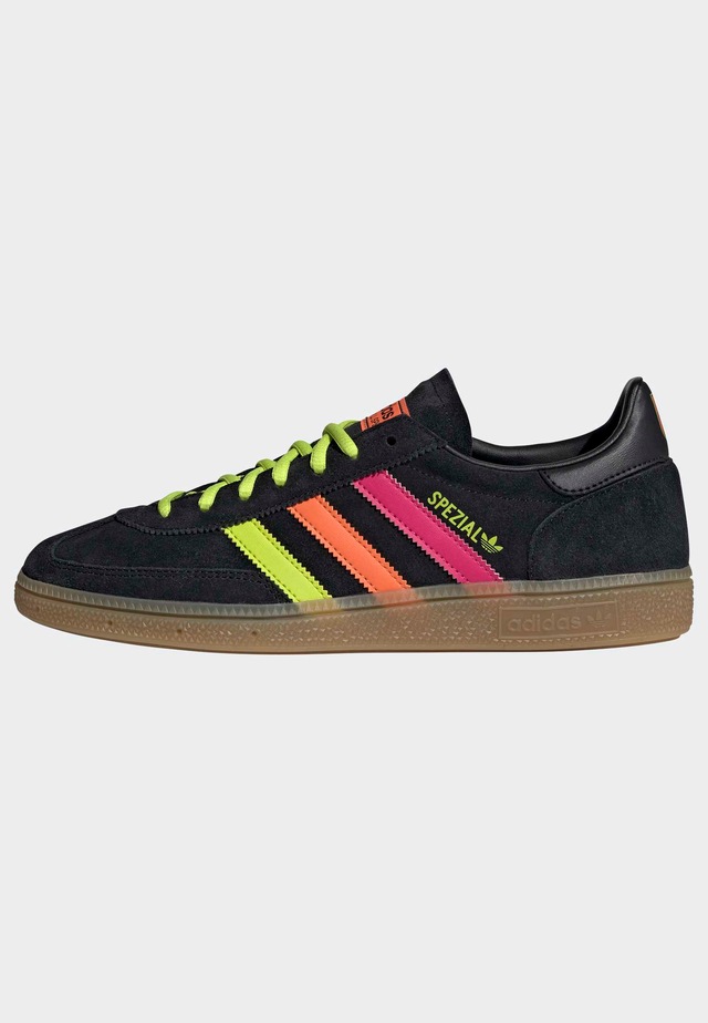 adidas Performance Sneaker »HANDBALL SPEZIAL« Deutschland, Spanien, Italien, Argentinien, Japan, Jamaika, Mexiko, WM 2026 Edition (Länderschuhe)