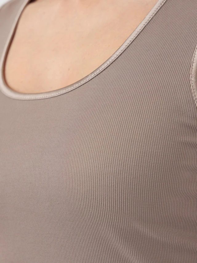 Y.A.S Tanktop »YASPALOMA TANK TOP NOOS« mit Satinpaspel