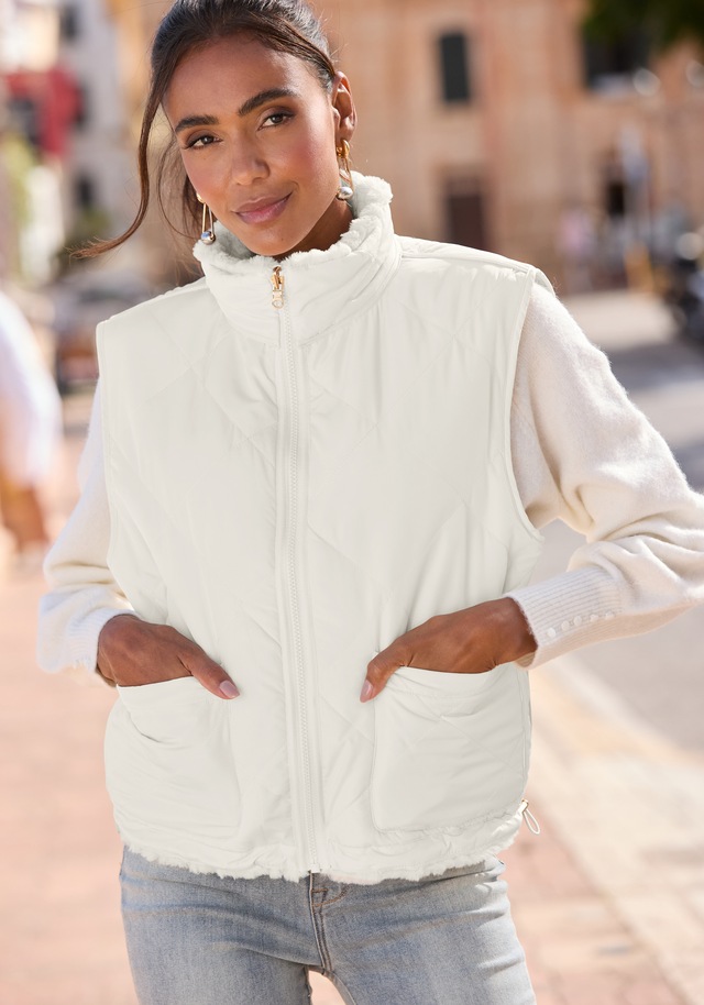 LASCANA Wendeweste », wendbare Steppweste mit flauschigem Fellimitat« kuschelige Plüschweste, ideal zum Layering im Herbst, leicht wattiert
