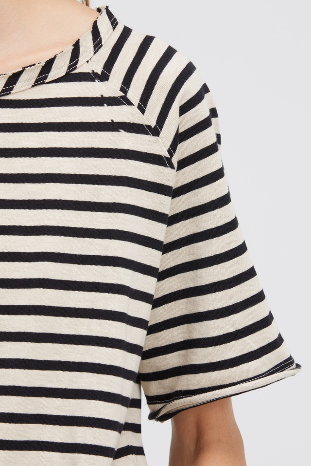 Smith & Soul Rundhalsshirt mit offener Kante am Ausschnitt