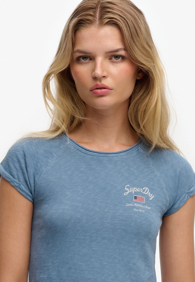 Superdry Kurzarmshirt »ATH ESS SLUB GRAPHIC TEE« Baumwolle, skinny fit