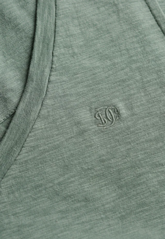 Superdry Tanktop »STUDIOS VEE NECK VEST« aus Baumwollmischung mit Lyocell, Regular Fit, ärmellos