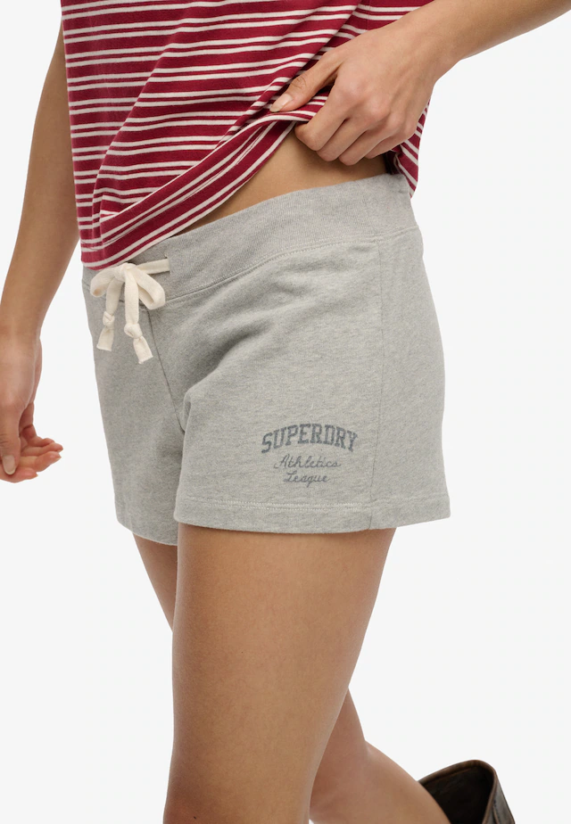 Superdry Shorts »ATH ESS JERSEY SCRIPT SHORT« mit Baumwolle und Jersey, Slim Fit, melierte Optik