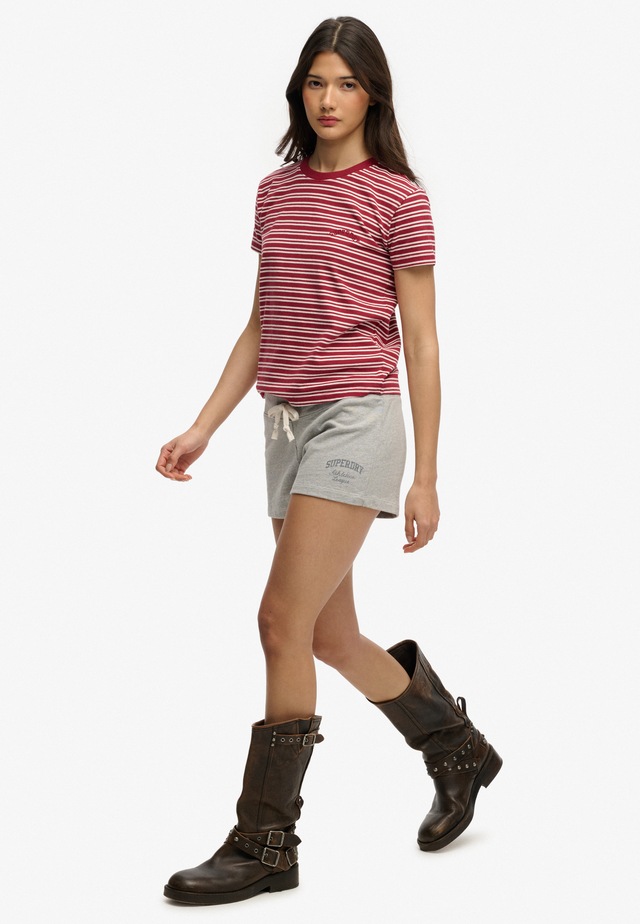 Superdry Shorts »ATH ESS JERSEY SCRIPT SHORT« mit Baumwolle und Jersey, Slim Fit, melierte Optik