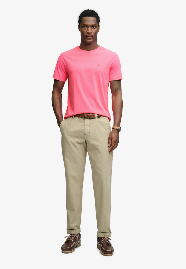 Superdry Rundhalsshirt »CLASSIC ESSENTIAL NEON TEE« Relaxed Fit, aus Baumwolle und Single Jersey, Kurzarm