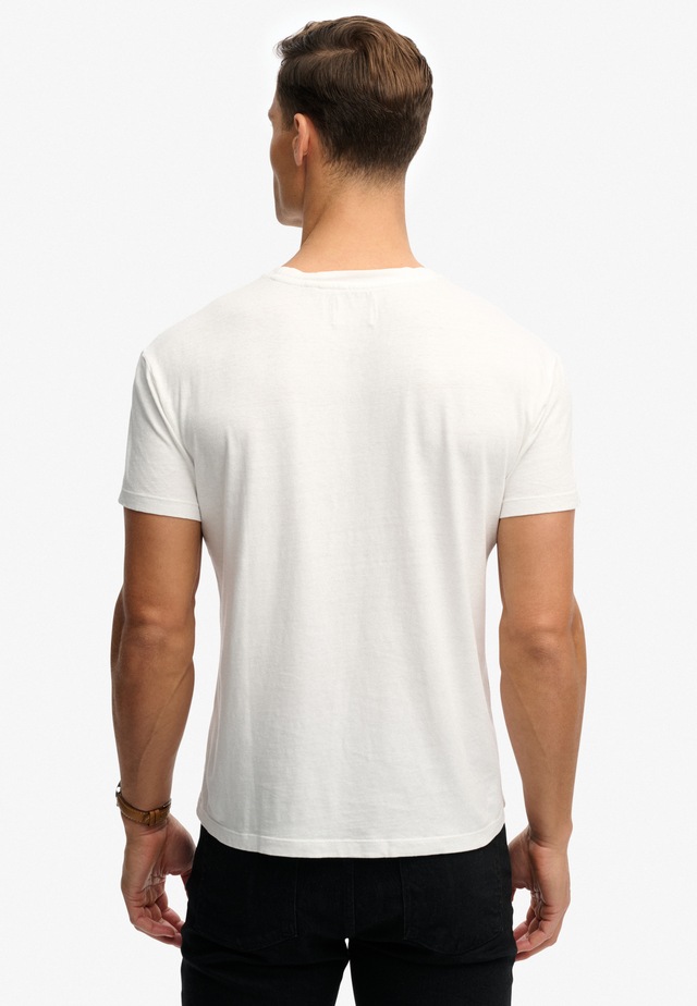 Superdry »COTTON CLASSIC LINEN PKT TEE« Baumwollmischung, relaxed fit aus luftig leichtem Baumwoll-Leinen-Mix