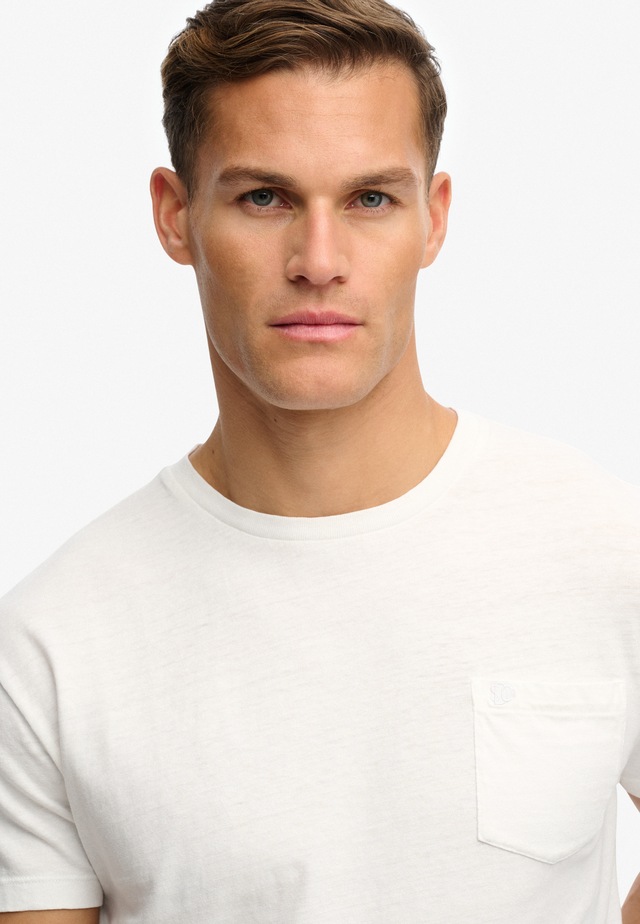 Superdry »COTTON CLASSIC LINEN PKT TEE« Baumwollmischung, relaxed fit aus luftig leichtem Baumwoll-Leinen-Mix