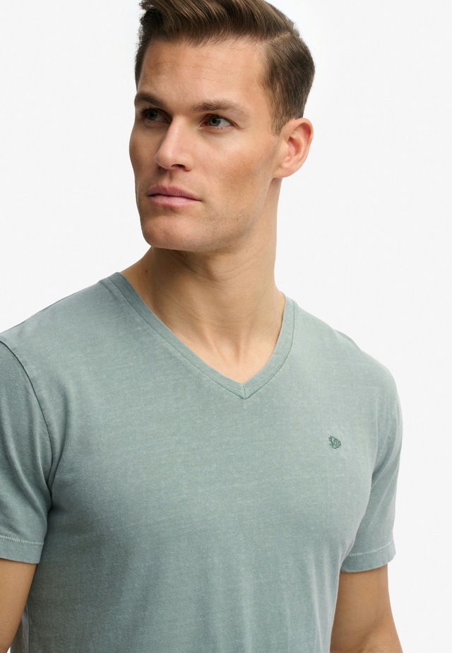 Superdry Rundhalsshirt »CLASSIC COTTON LINEN VEE« Baumwollmischung, relaxed fit aus luftig leichtem Baumwoll-Leinen-Mix