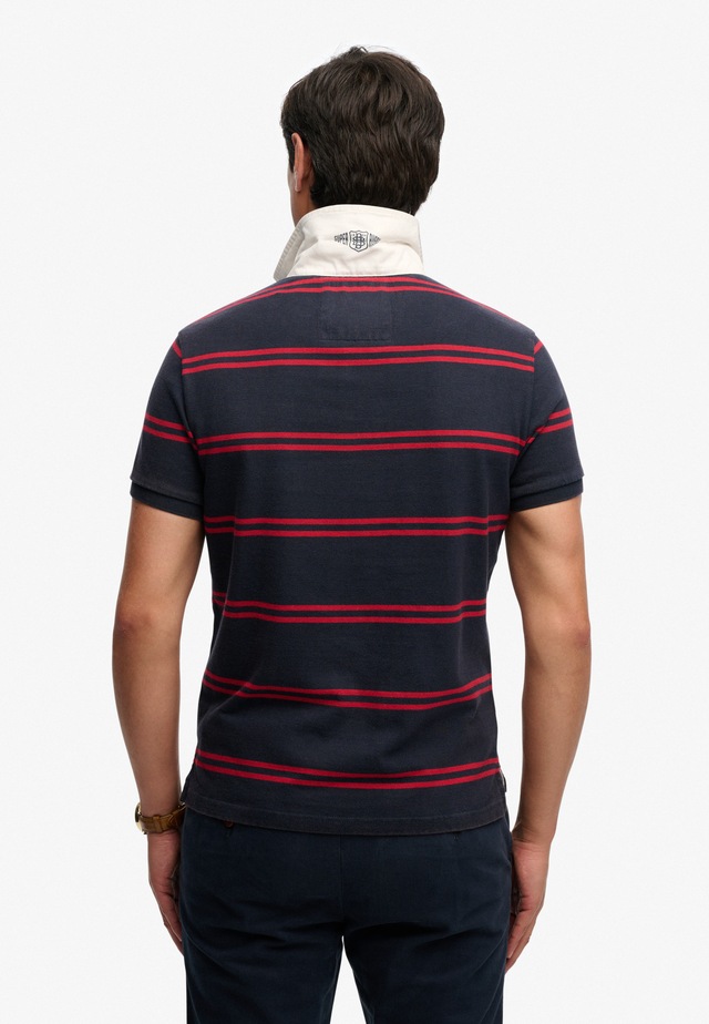 Superdry Poloshirt »DOUBLE EMBLEM JERSEY SS RUGBY« im angesagten Rugby Stil