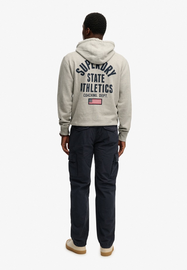 Superdry Cargohose »RIPSTOP LIGHT CARGO PANT« Regular Fit, knöchellange Schnittform, mit Reißverschluss