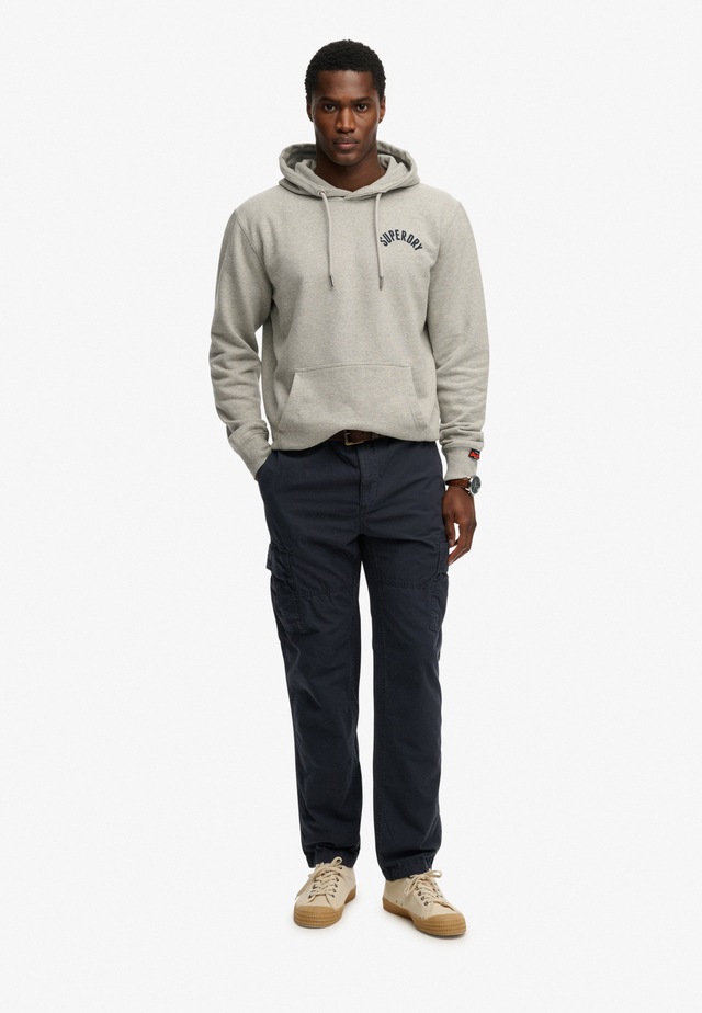 Superdry Cargohose »RIPSTOP LIGHT CARGO PANT« Regular Fit, knöchellange Schnittform, mit Reißverschluss