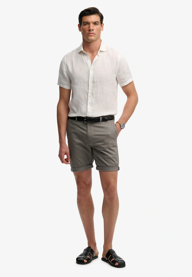 Superdry Chinoshorts »PREMIUM REGULAR CHINO SHORT« aus Baumwollmischung mit Elasthan, Relaxed Fit, unifarben, knielang
