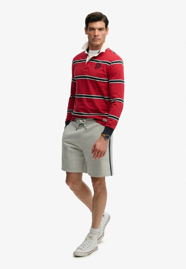 Superdry Sweatshorts »ATH ESS SHORT« aus Baumwolle und Polyester, Loose Fit, mit Tunnelzug, melierte Optik