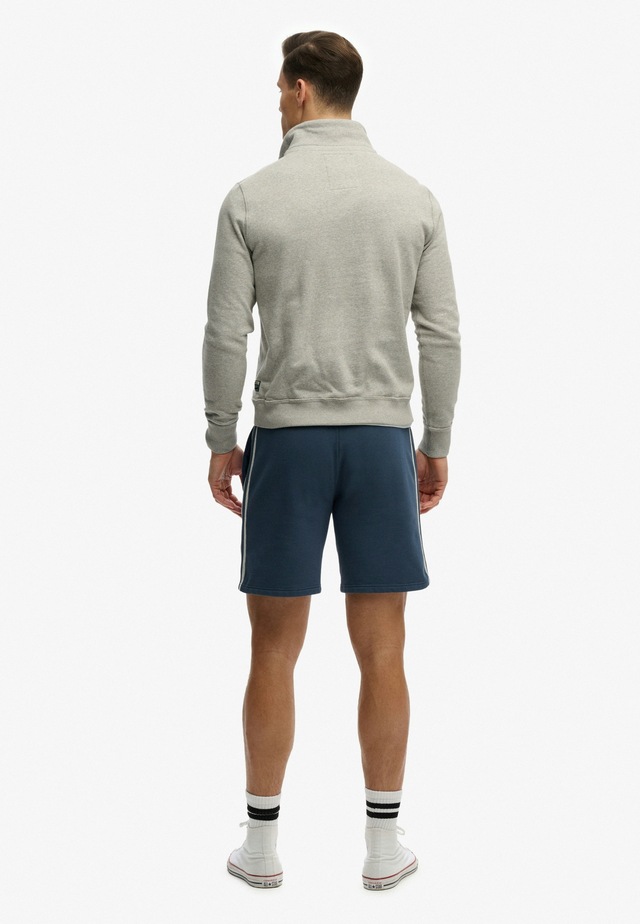 Superdry Sweatshorts »ATH ESS SHORT« aus Baumwolle und Polyester, Loose Fit, mit Tunnelzug, melierte Optik