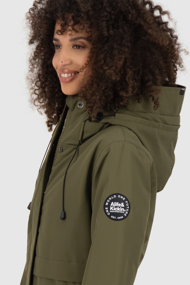 Alife & Kickin Winterjacke »Damen MarlyAK A Winterjacke, Jacke« Leicht taillierte Jacke mit Ärmelbündchen und Kapuze