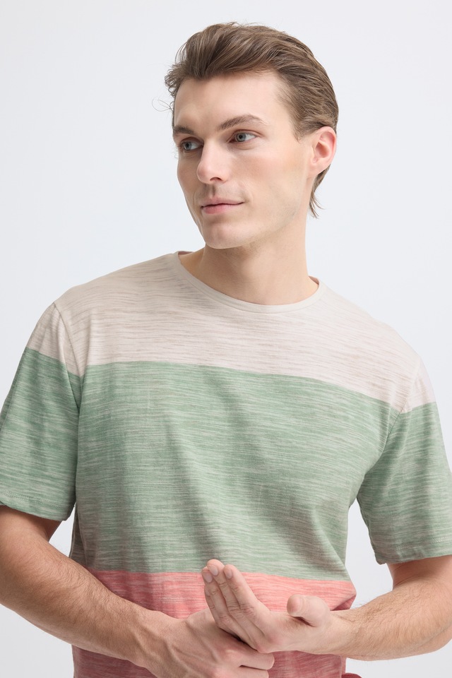 Blend T-Shirt »BHKEITH BLOCK S/S TEE« aus Single Jersey, Regular Fit, mit Rundhalsausschnitt