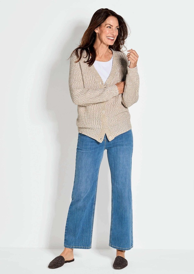 GOLDNER Strickjacke »Kurzgröße Langarm Strickjacke mit V-Ausschnitt« Knopfleiste