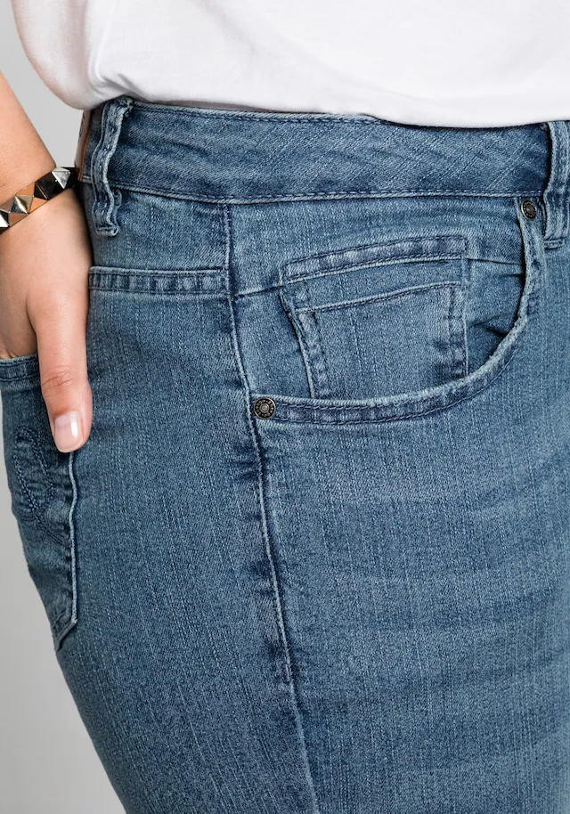 Sheego 5-Pocket-Jeans 1 Stk.