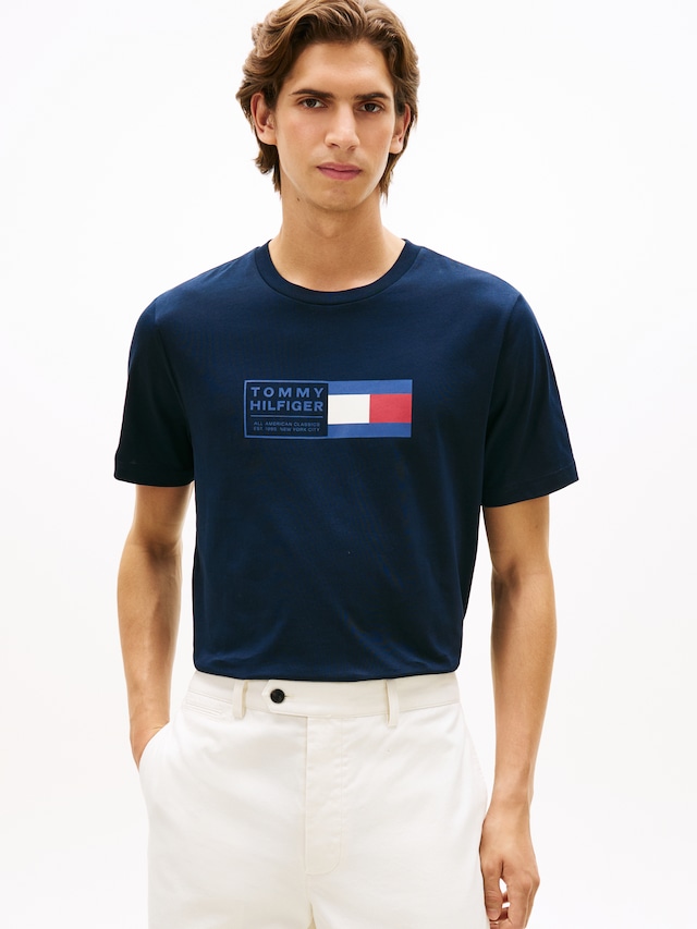 Tommy Hilfiger T-Shirt »BRAND LOVE TEXT BOX« regular fit, gerippter Rundhals