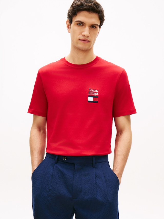 Tommy Hilfiger T-Shirt »BRAND LOVE TEXT STACK« Regular fit mit Rundhalsausschnitt
