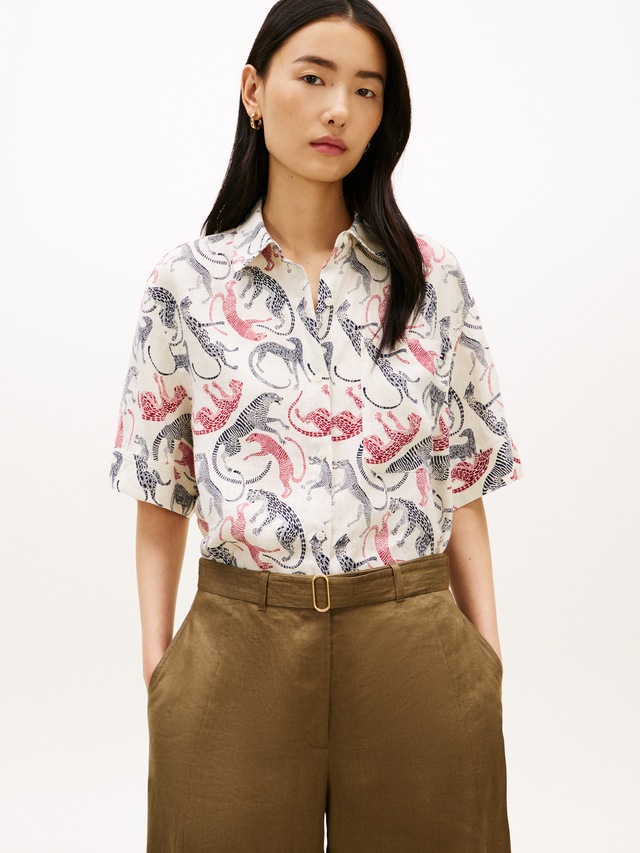 Tommy Hilfiger Kurzarmbluse »ESS LINEN SHORT SLEEVE SHIRT« mit aufgesetzter Brusttasche und Flag-Stickerei, reines Leinen