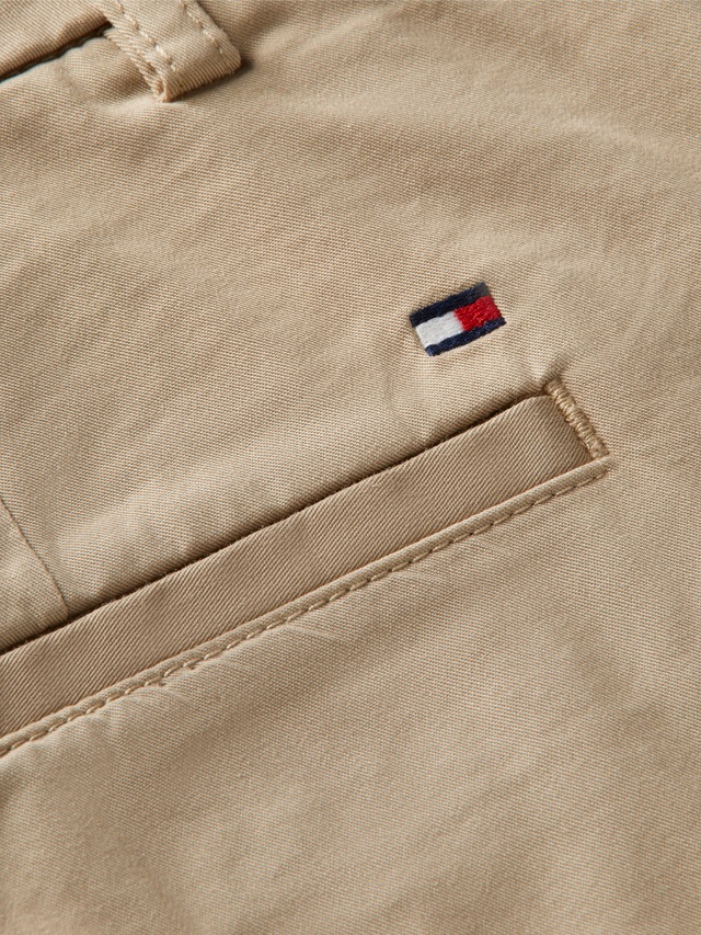 Tommy Hilfiger Chinohose »CO GMD SLIM STRAIGHT CHINO« mit mittlerer Leibhöhe