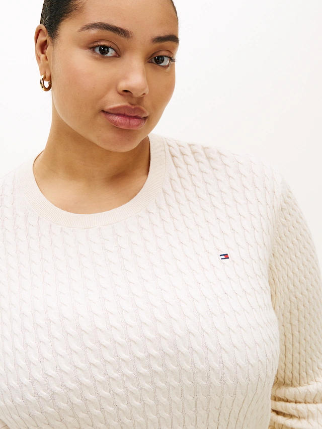 Tommy Hilfiger Curve Rundhalspullover »CRV CO CABLE FINE GG CNK SWEATER« in großen Größen, mit Zopfmuster