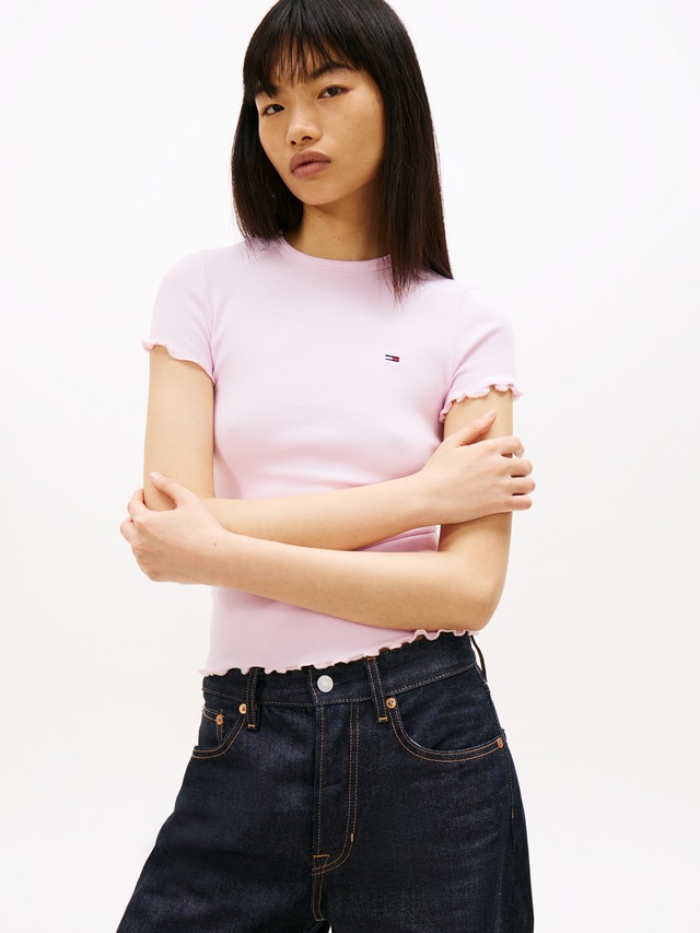 Tommy Jeans T-Shirt »TJW SLIM LETTUCE EDGE RIB SS« mit gerippter Struktur