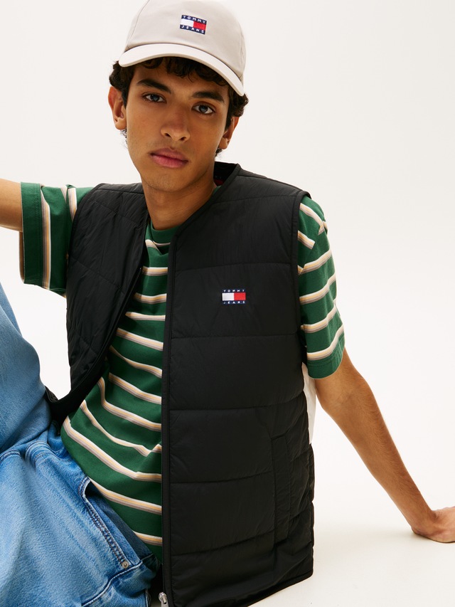 Tommy Jeans Steppweste »TJM HERITAGE FLAG QUILTED« Underliner Regular fit mit Rundhalsausschnitt