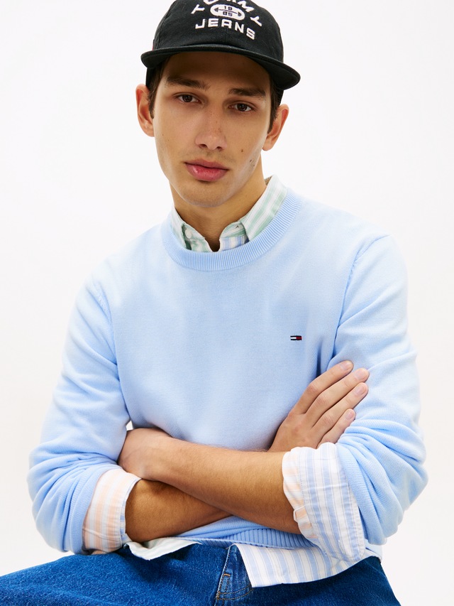 Tommy Jeans Strickpullover »TJM SLIM FIT LIGHT SWEATER« Slim fit mit Rundhalsausschnitt